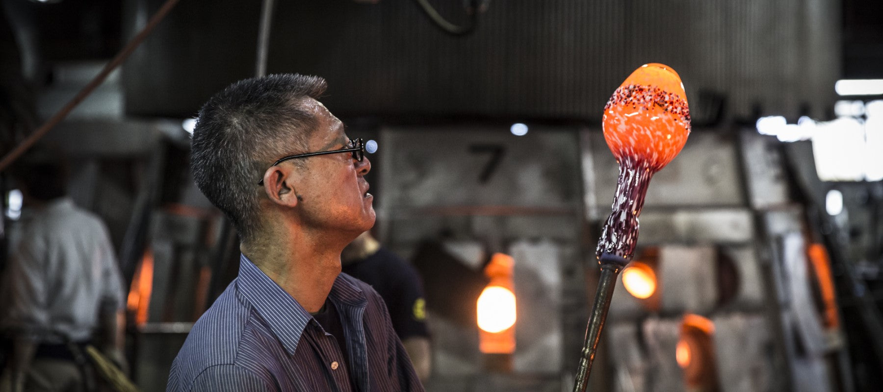 津軽びいどろの技法とは?職人の手仕事が生む伝統工芸品の魅力