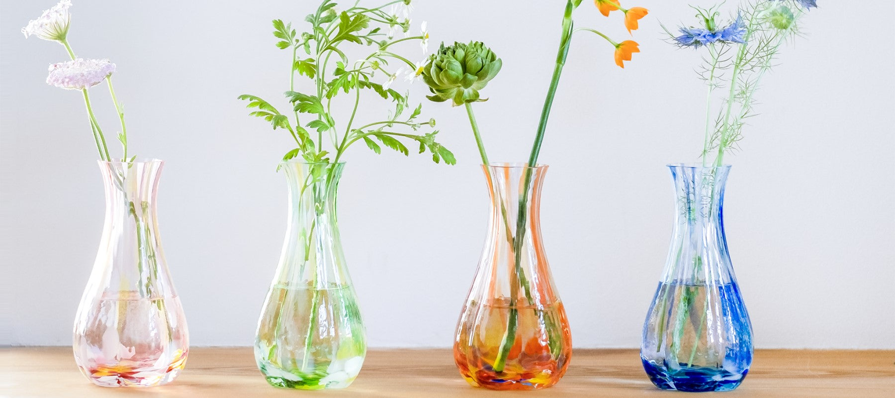 津軽びいどろ 花瓶と一輪挿し