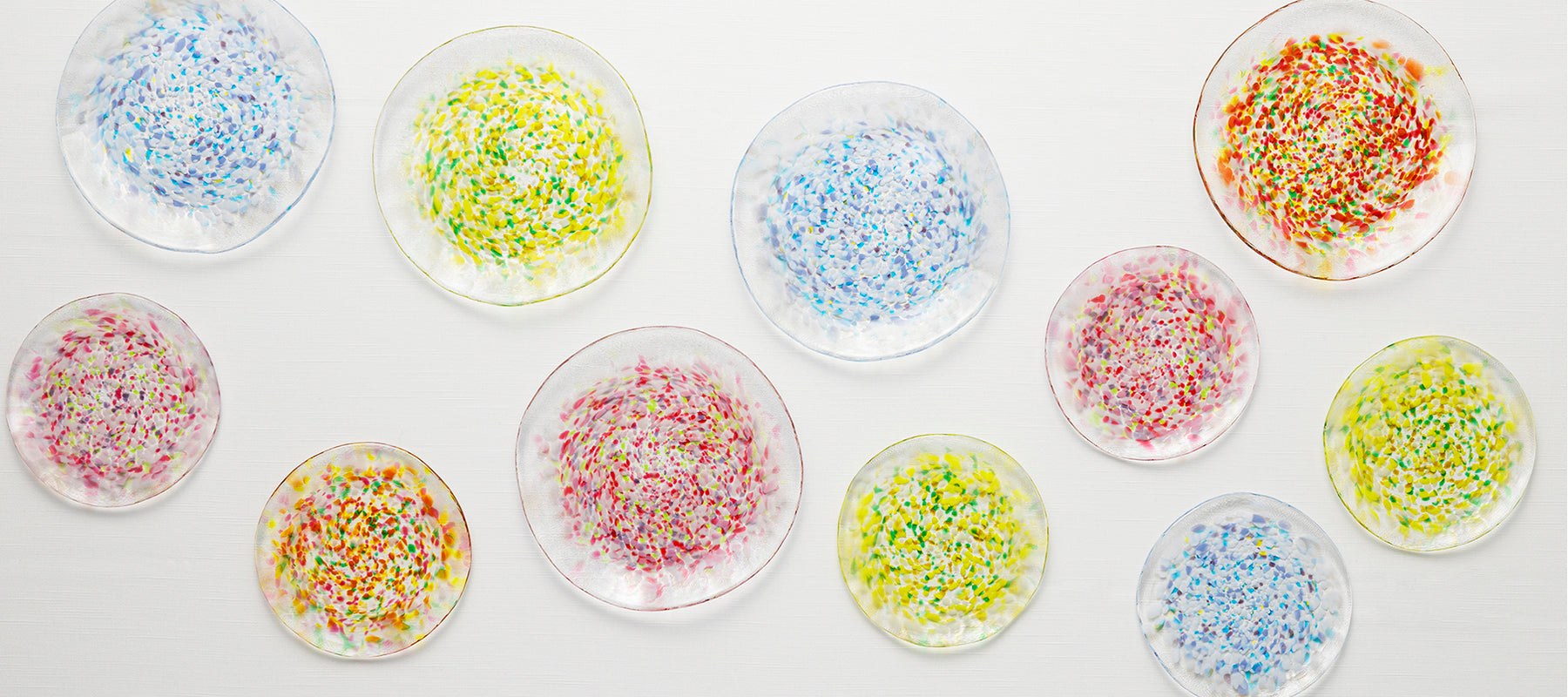 \発売開始/オフィシャルショップ限定の「にほんの色ふうけい」小皿・皿