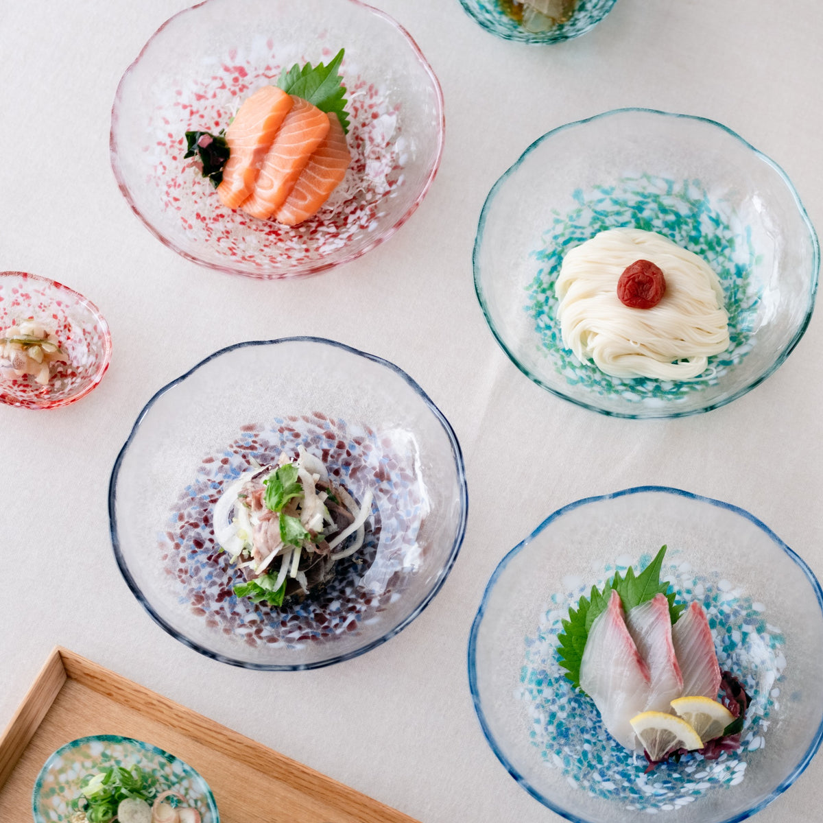 津軽びいどろ 津軽の花 ガラス麺鉢 紫陽花 夏の麺料理に使いたいガラス食器