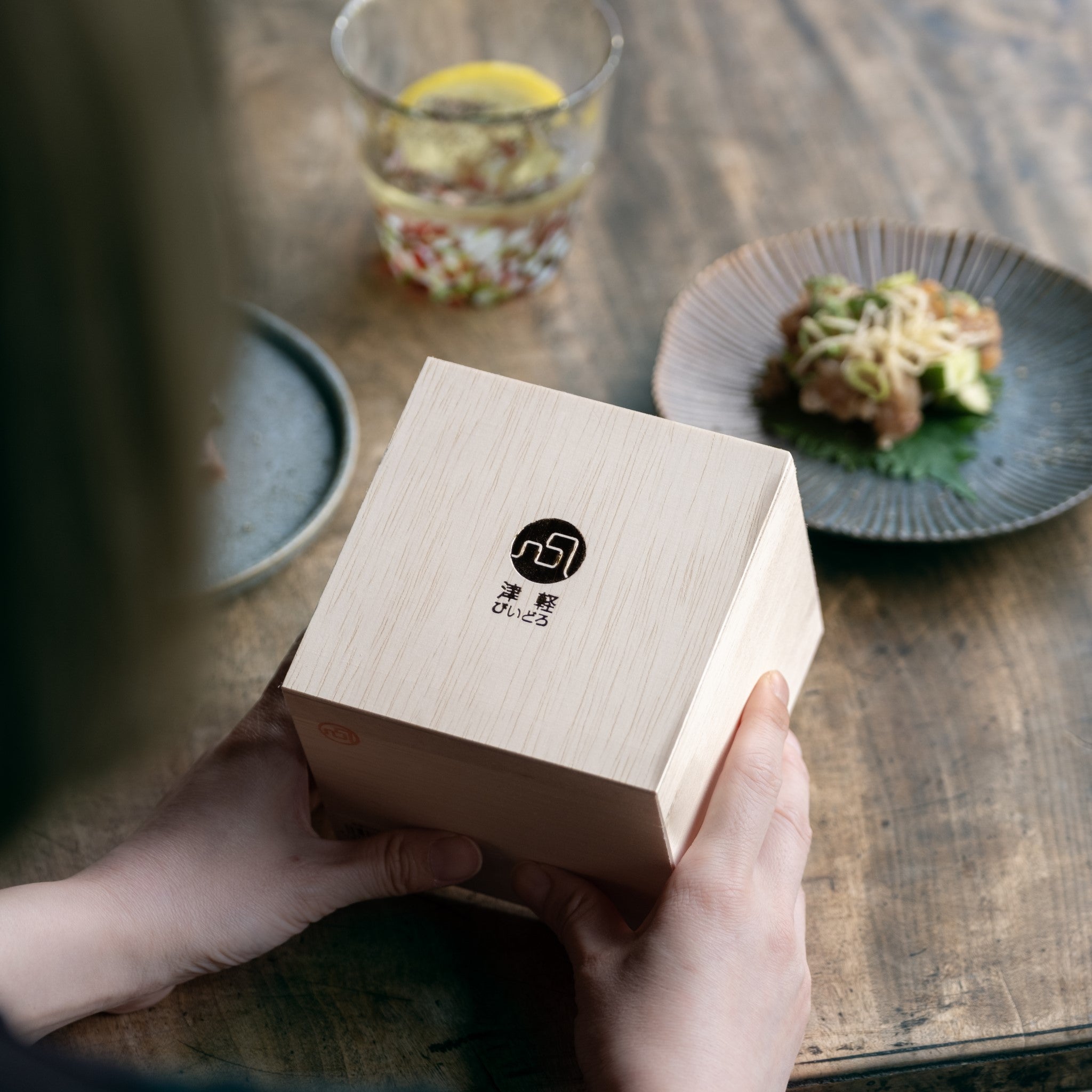 津軽びいどろ 氷華 金彩ロックグラス雫 木箱の画像