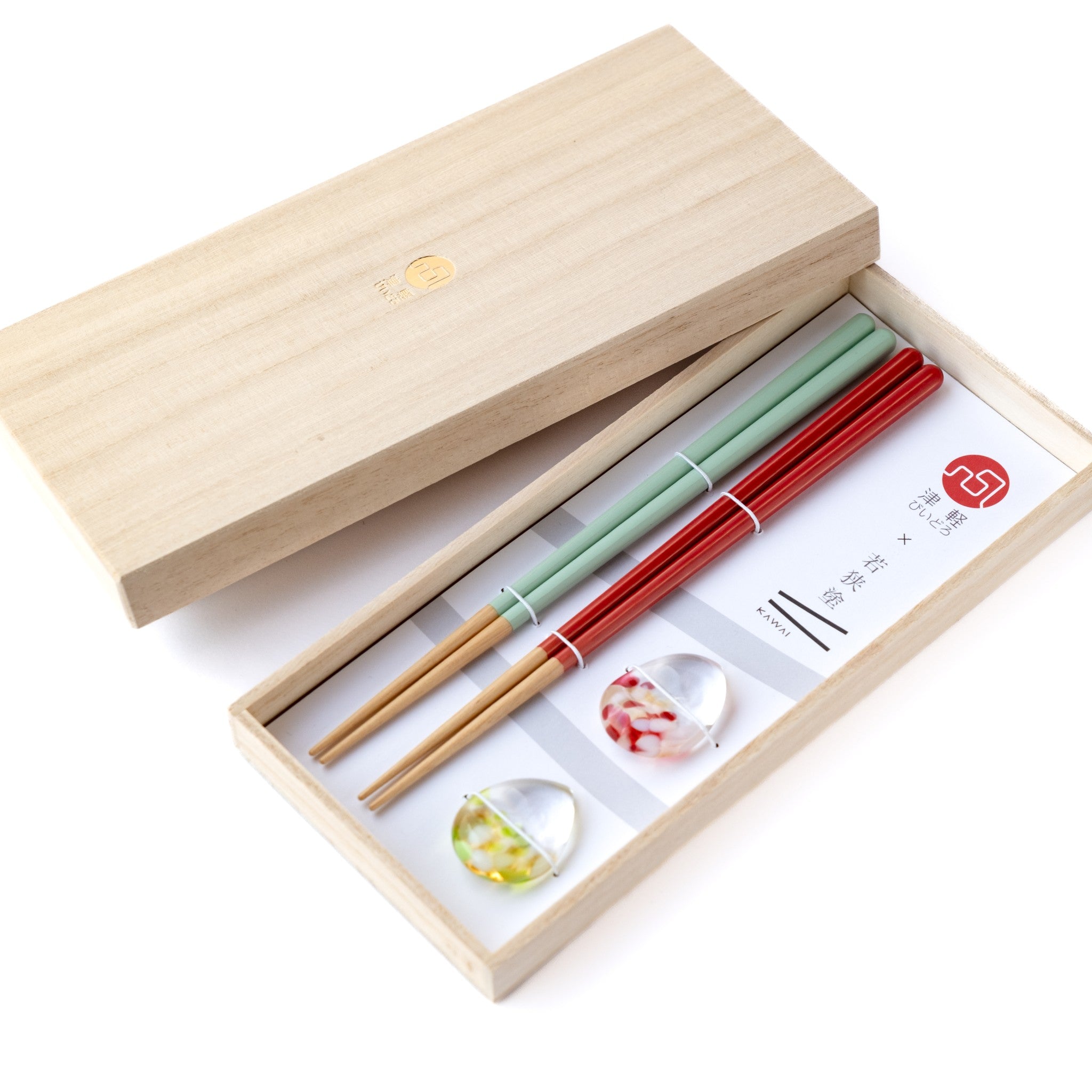 津軽びいどろ 津軽自然色りんご りんご箸置箸セット ギフトに最適な木箱入りの箸置きと箸セット