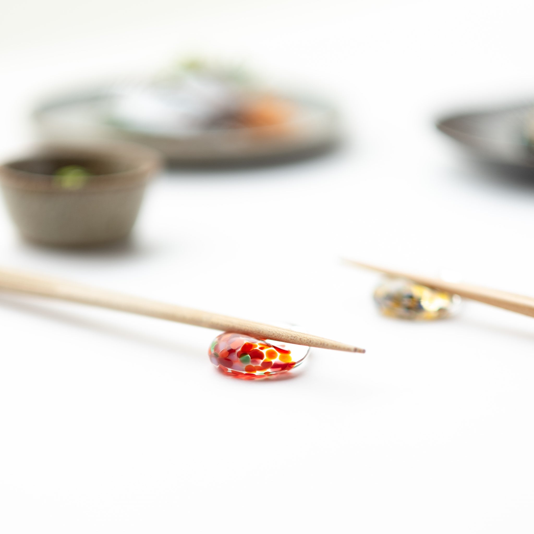 津軽びいどろ 白神の森響 箸置き アカショウビン 赤色の箸置きの画像