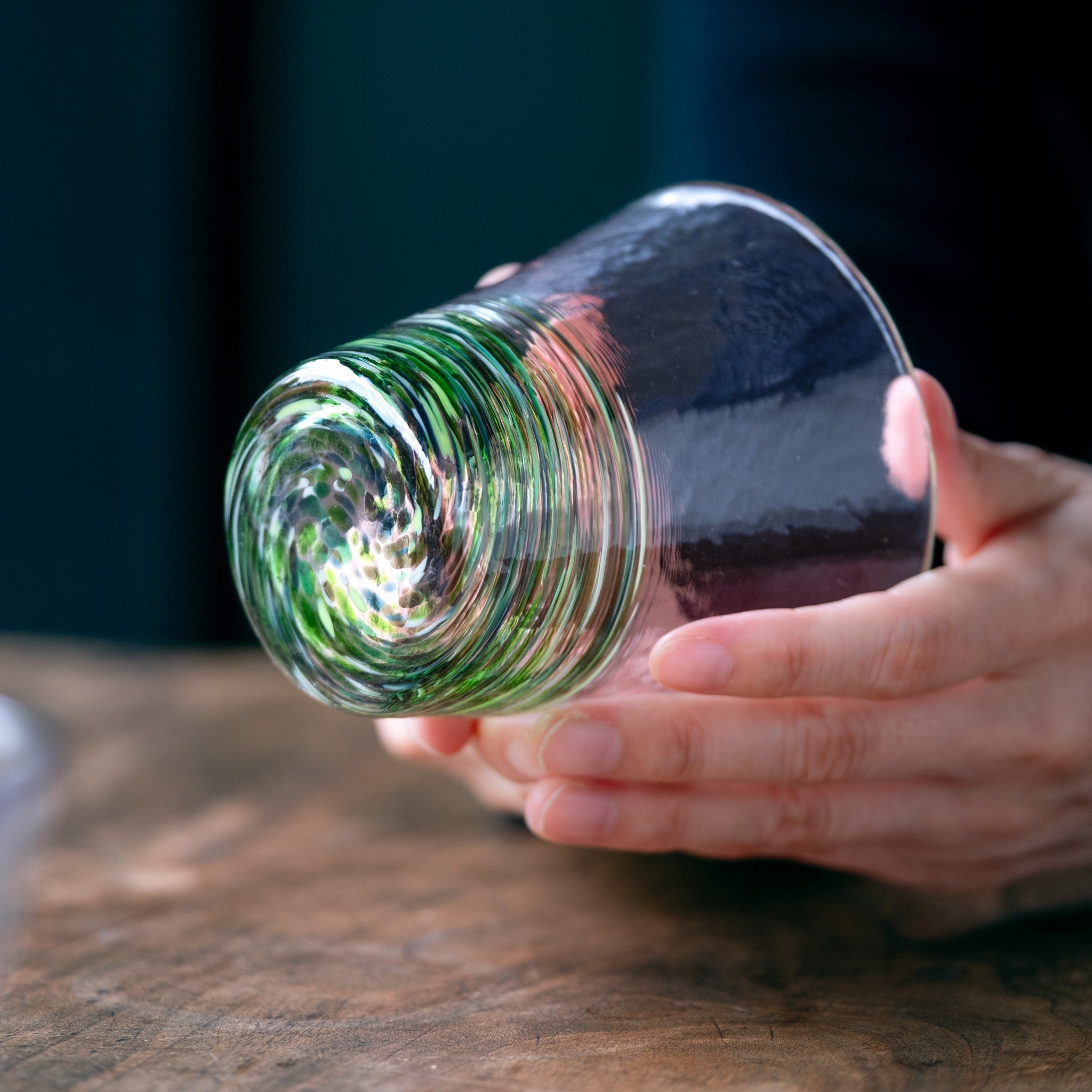 津軽びいどろ 六の色(むつのいろ) グラス 森 グラス底面の画像