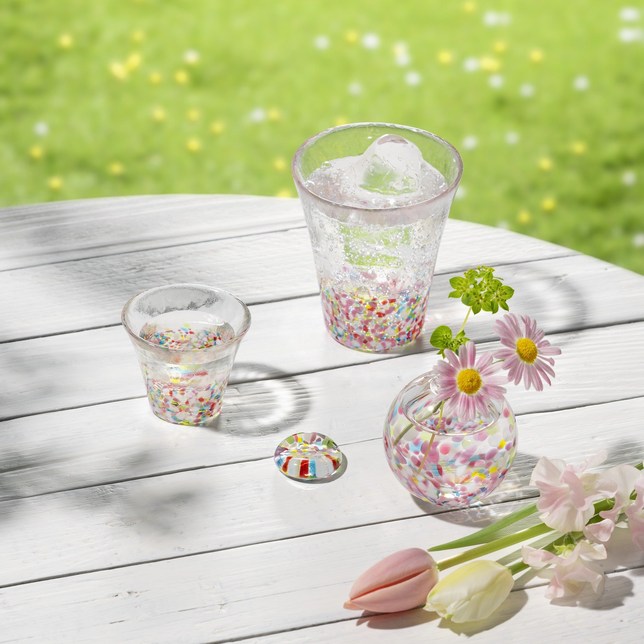 津軽びいどろ にほんの色 ふうけい 盃 春の丘 かわいらしいハンドメイドのおちょこやグラス