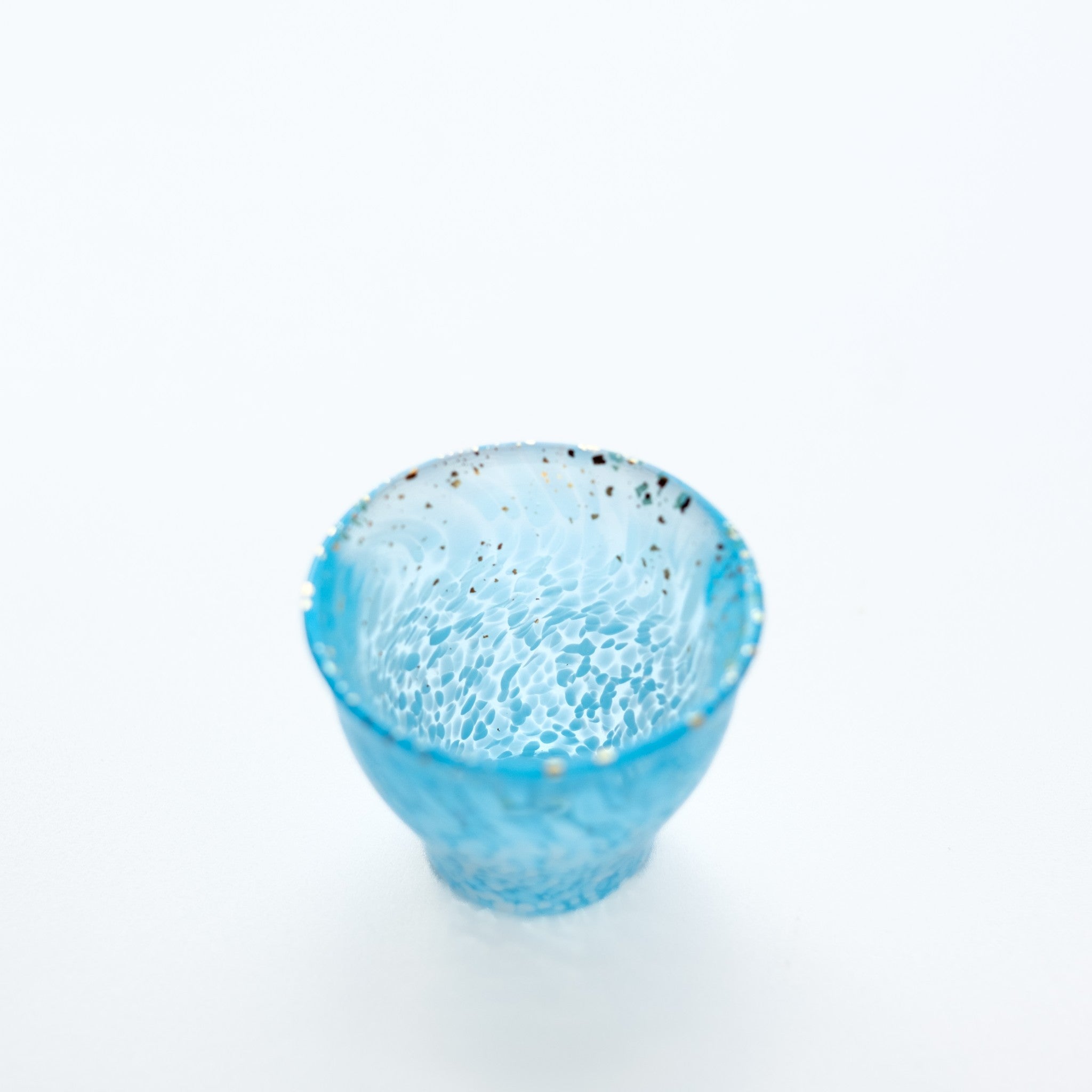 津軽びいどろ 金彩ぐいのみ なごり雪