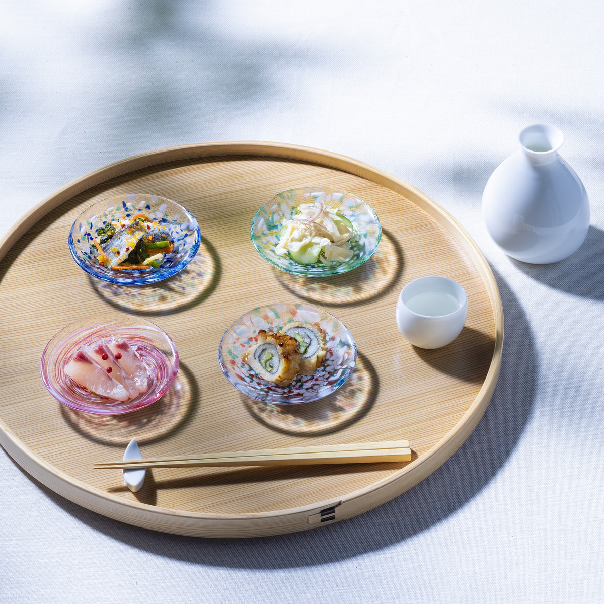 津軽びいどろ 色色豆皿 舞桜
