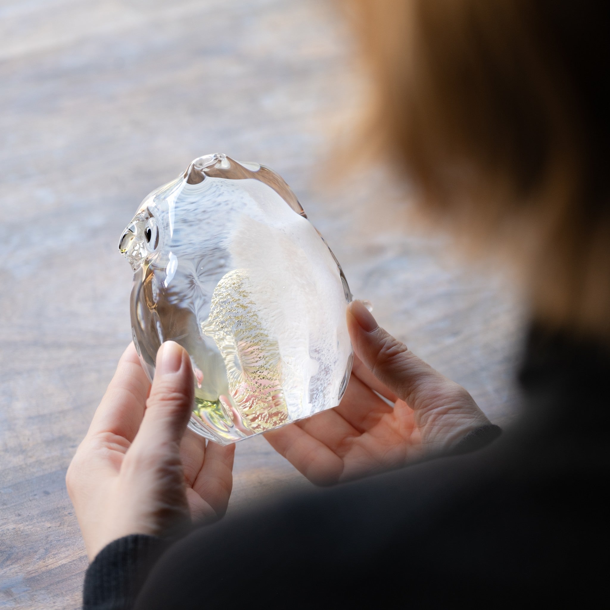 津軽びいどろ ふくろう 白ふくろう ガラスの置物 青森の伝統工芸品