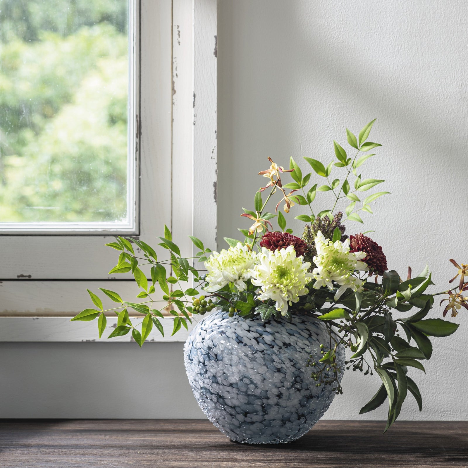 津軽びいどろ　ガラス　花瓶　F62788 廃盤　ブラック 津軽びいどろ ガラス 花瓶 F62788 廃盤 ブラック