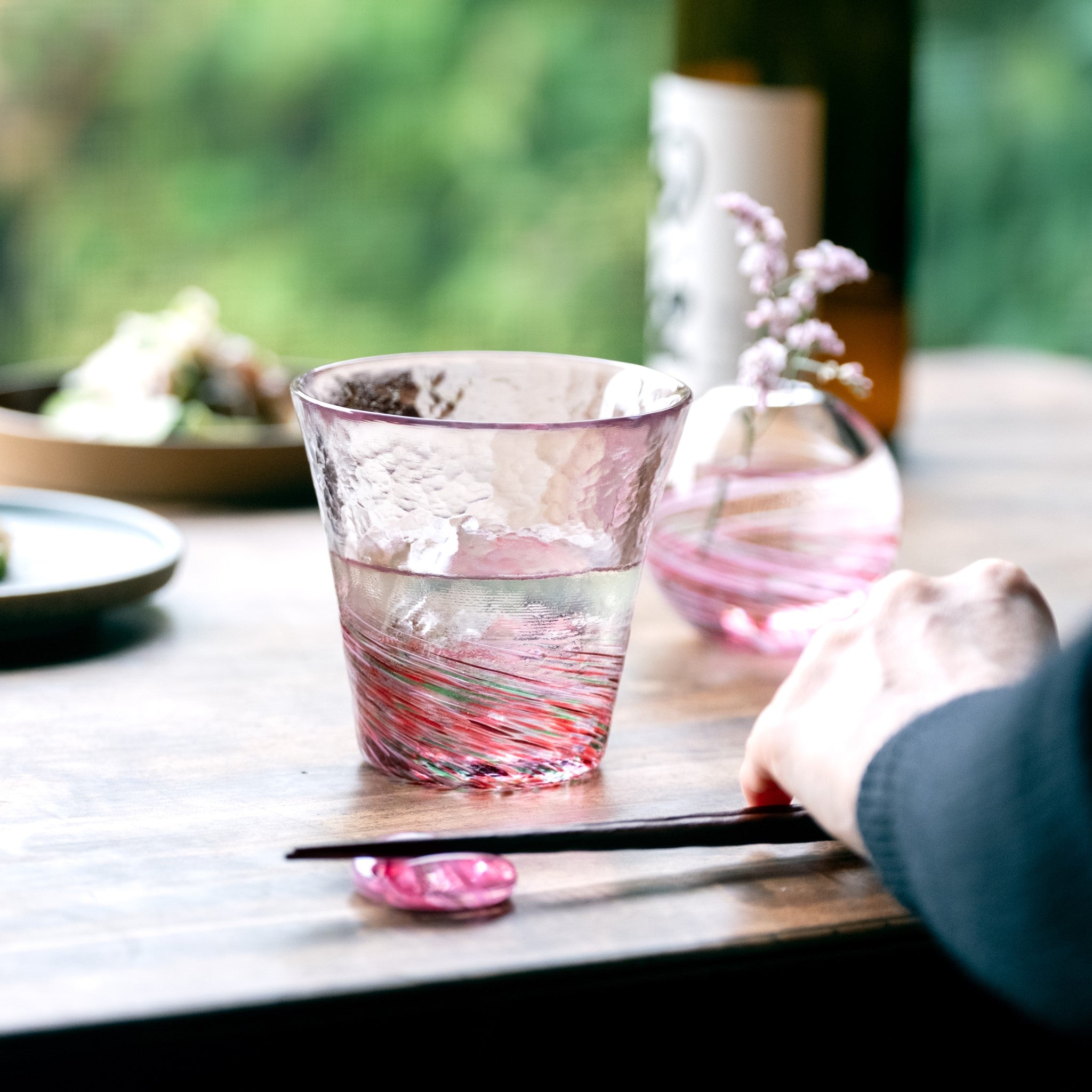 津軽びいどろ 六の色(むつのいろ) 箸置き 花 | おしゃれなガラスの