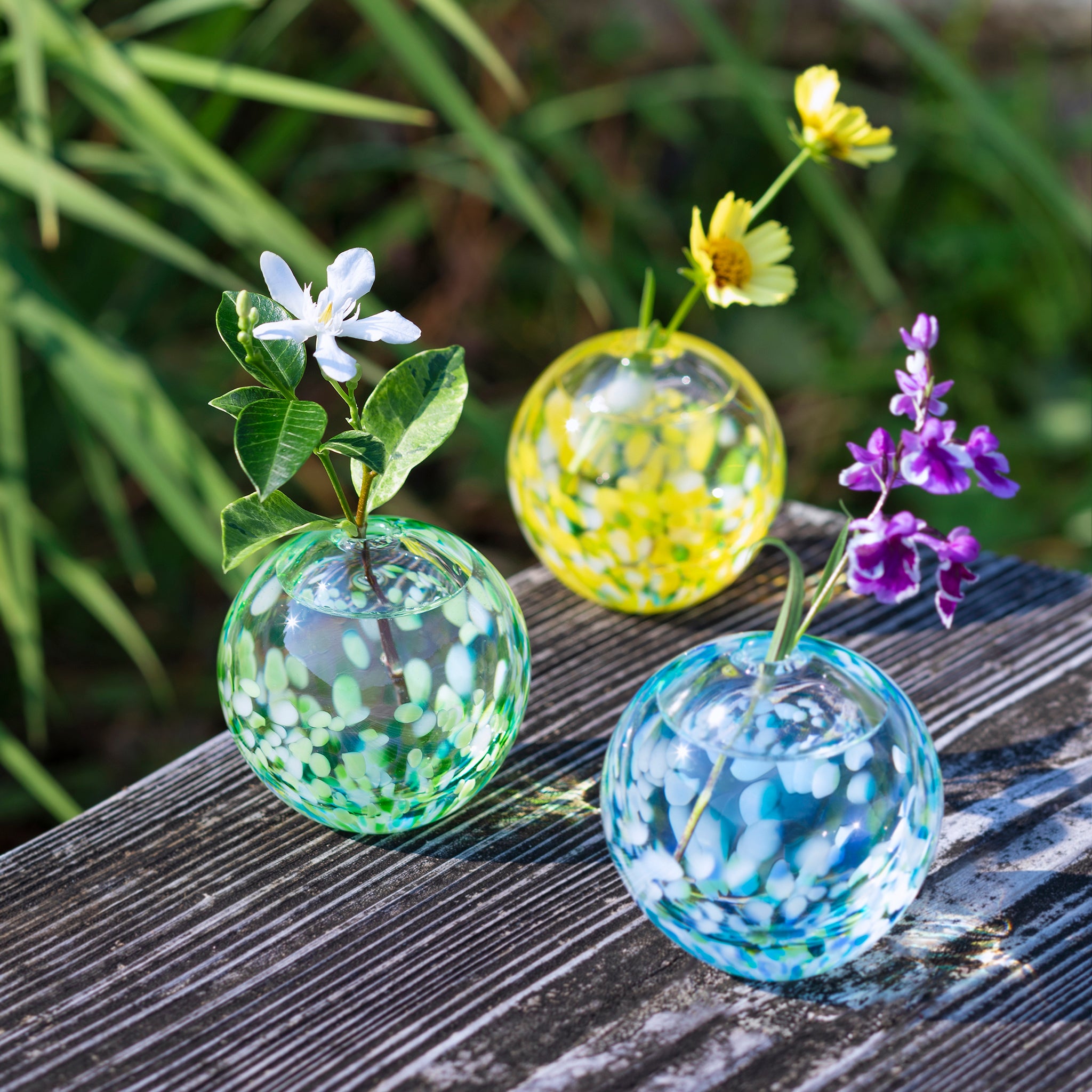 津軽びいどろ にほんの色 風景 一輪挿し 紫陽花 | おしゃれなガラス花瓶